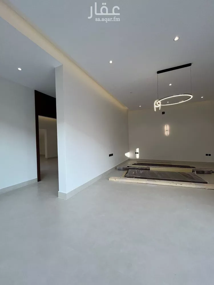 فيلا للبيع في شارع أبي الشيخ الأصبهاني, حي المهدية, مدينة الرياض, منطقة الرياض صورة 3