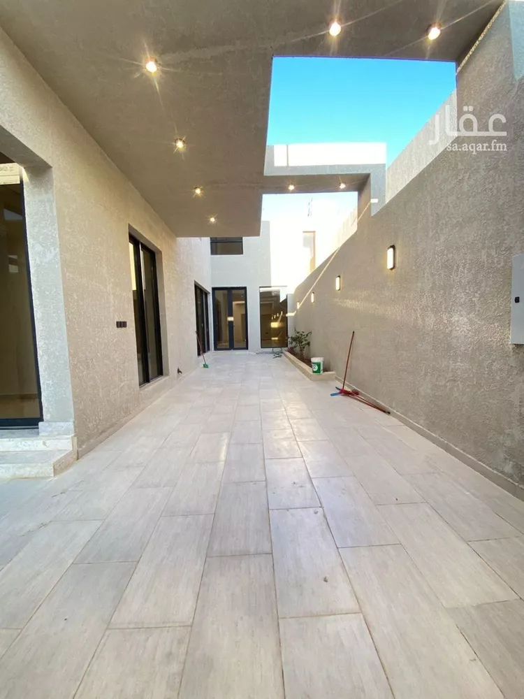 فيلا للبيع في شارع علي الجمال, حي المهدية, مدينة الرياض, منطقة الرياض صورة 2