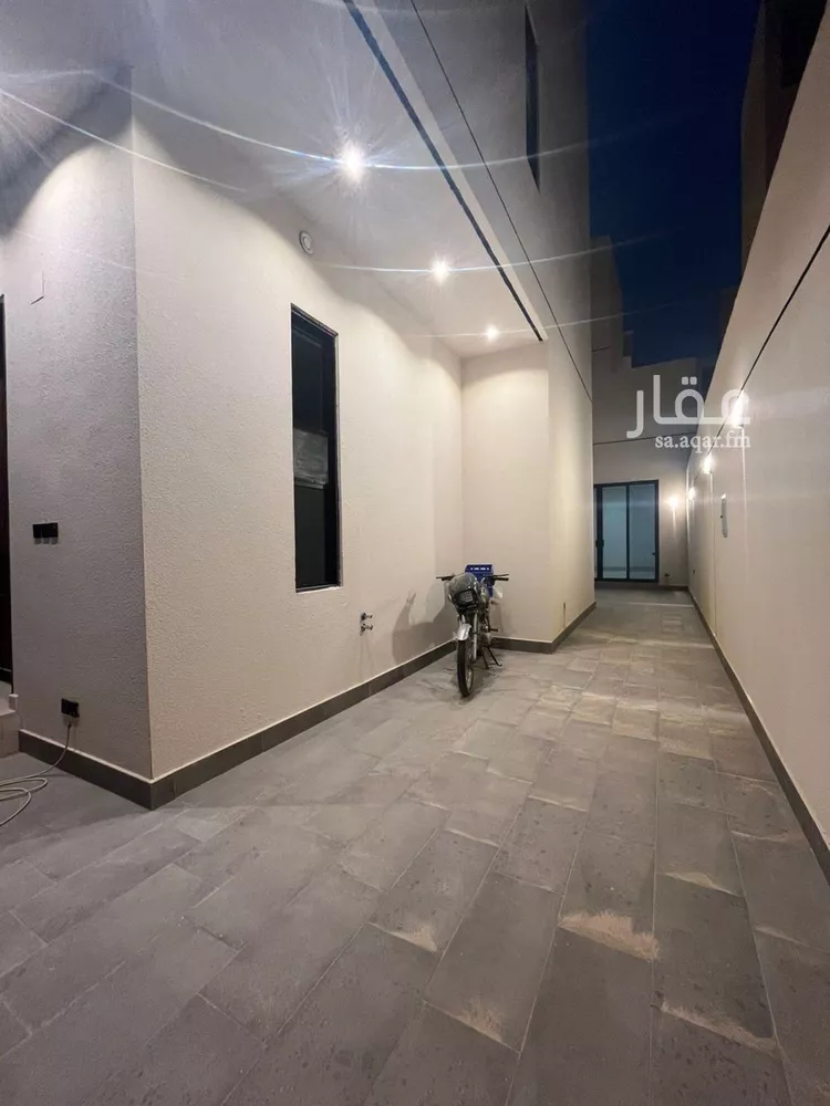 فيلا للبيع في شارع السيل الكبير, حي المهدية, مدينة الرياض, منطقة الرياض صورة 3