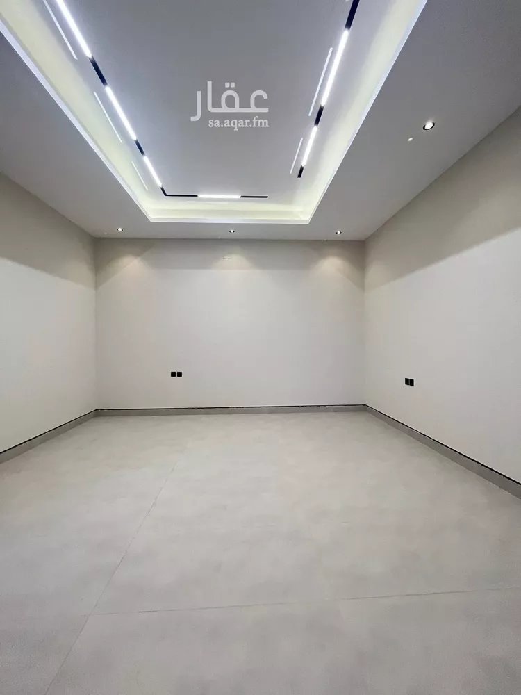 فيلا للبيع في شارع قطب الدين بن السلطان, حي المهدية, مدينة الرياض, منطقة الرياض صورة 4