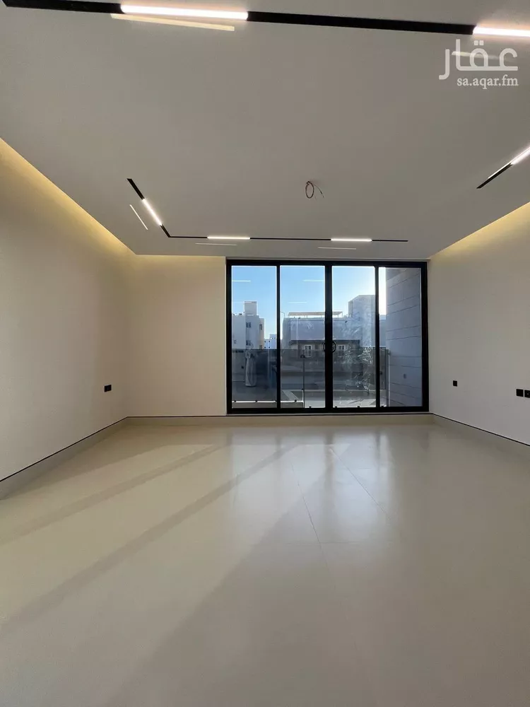 فيلا للبيع في شارع السيل الكبير, حي المهدية, مدينة الرياض, منطقة الرياض صورة 5