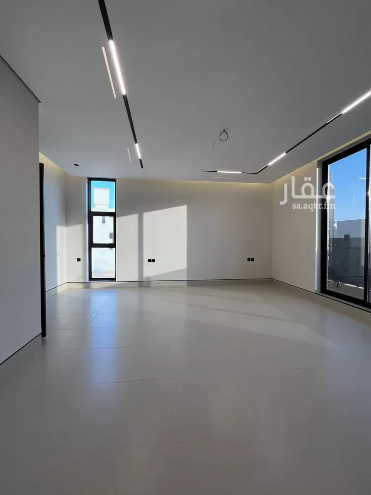 فيلا للبيع في شارع السيل الكبير, حي المهدية, مدينة الرياض, منطقة الرياض صورة 3