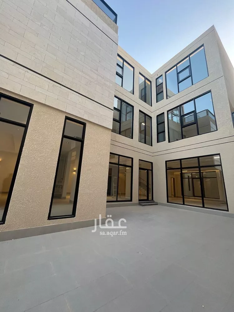 فيلا للبيع في شارع السيل الكبير, حي المهدية, مدينة الرياض, منطقة الرياض صورة 3