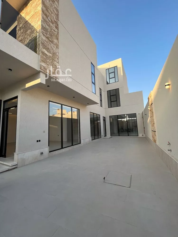 فيلا للبيع في شارع السيل الكبير, حي المهدية, مدينة الرياض, منطقة الرياض صورة 4