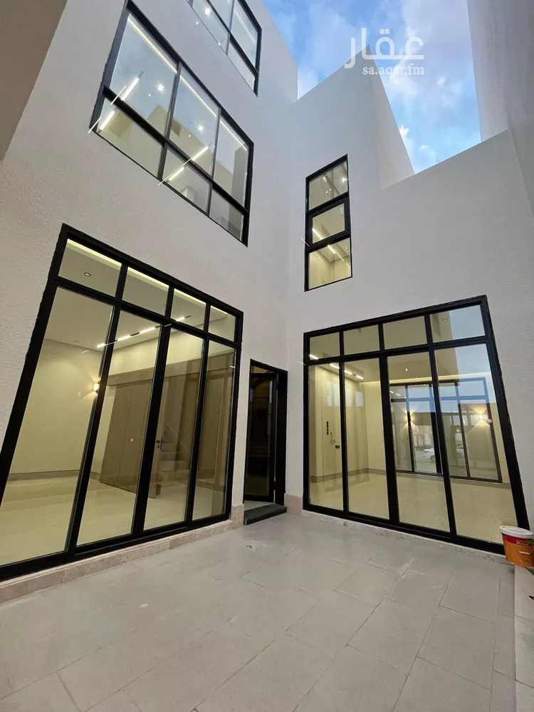 فيلا للبيع في شارع السيل الكبير, حي المهدية, مدينة الرياض, منطقة الرياض صورة 4