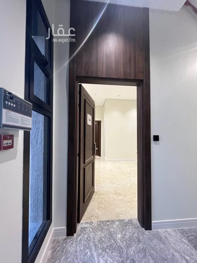 شقة للبيع في شارع عبداللطيف بن المبارك, حي المهدية, مدينة الرياض, منطقة الرياض صورة 3