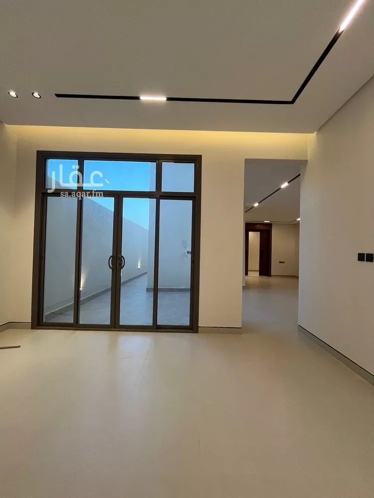 فيلا للبيع في شارع السيل الكبير, حي المهدية, مدينة الرياض, منطقة الرياض صورة 2