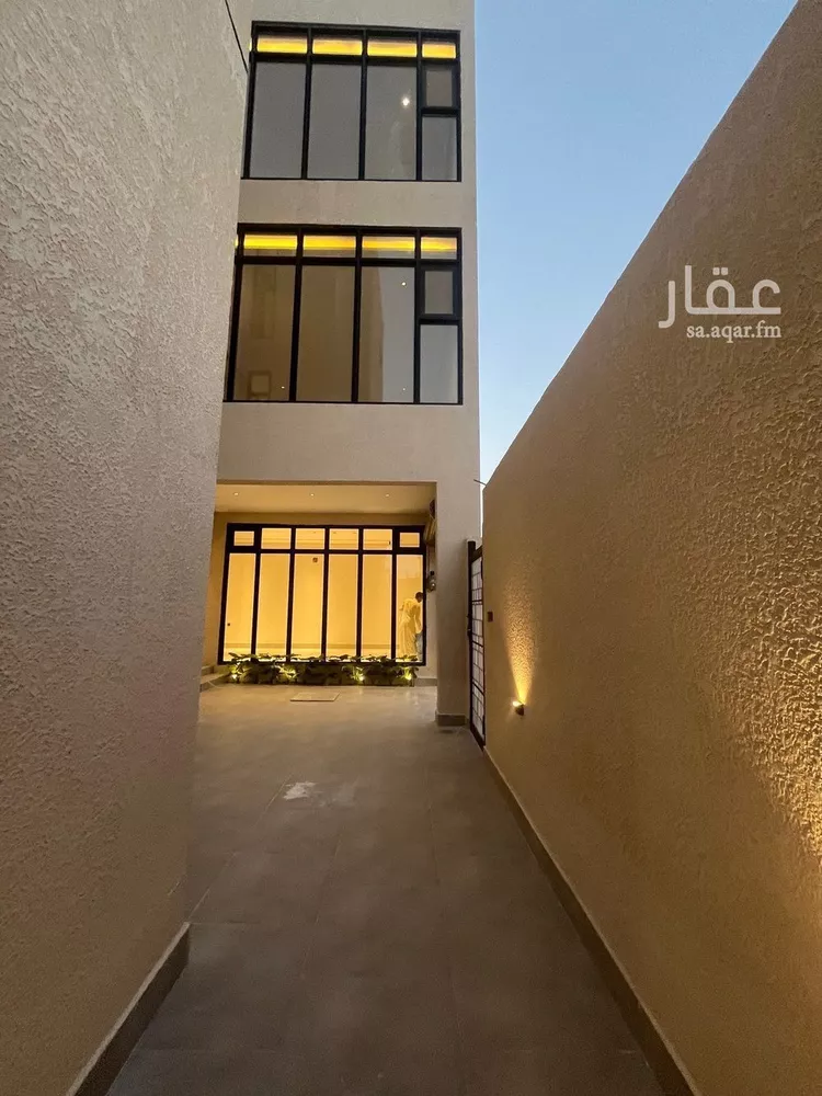فيلا للبيع في شارع السيل الكبير, حي المهدية, مدينة الرياض, منطقة الرياض صورة 4