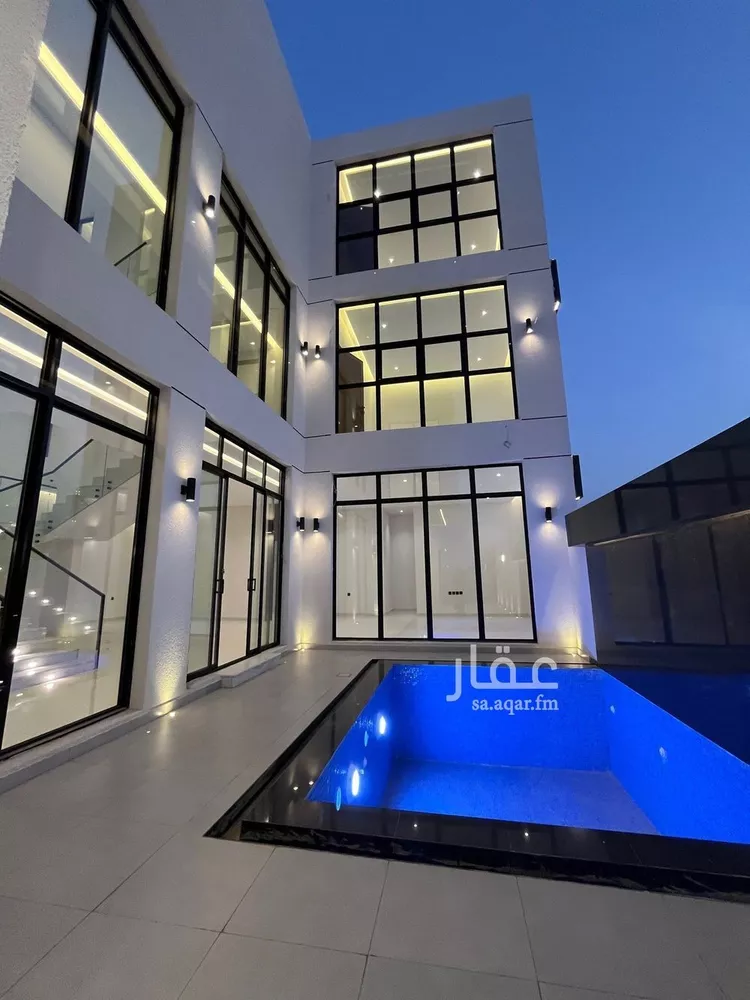 فيلا للبيع في شارع السيل الكبير, حي المهدية, مدينة الرياض, منطقة الرياض صورة 2