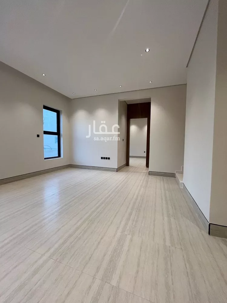 فيلا للبيع في شارع قطب الدين بن السلطان, حي المهدية, مدينة الرياض, منطقة الرياض صورة 3