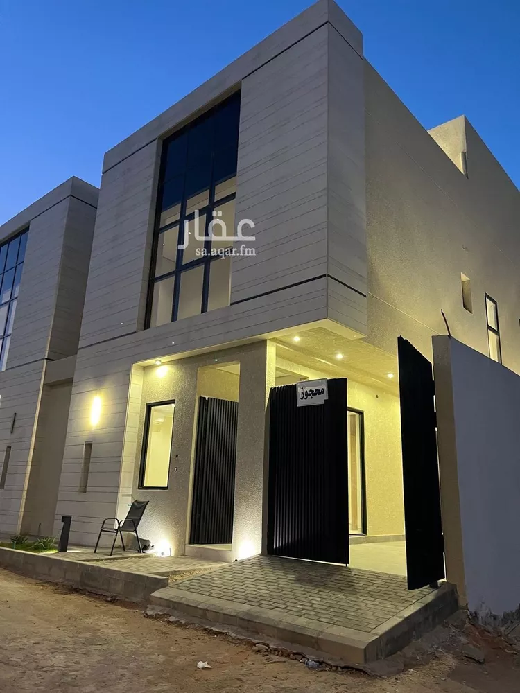 فيلا للبيع في شارع قطب الدين بن السلطان, حي المهدية, مدينة الرياض, منطقة الرياض