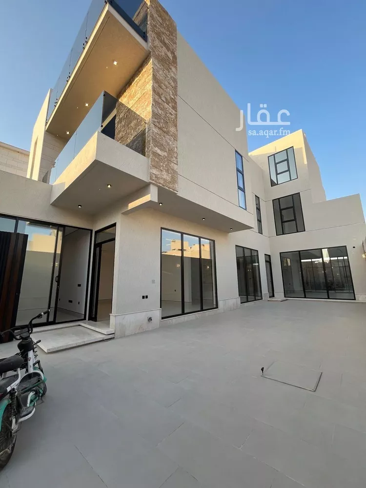 فيلا للبيع في شارع السيل الكبير, حي المهدية, مدينة الرياض, منطقة الرياض صورة 2