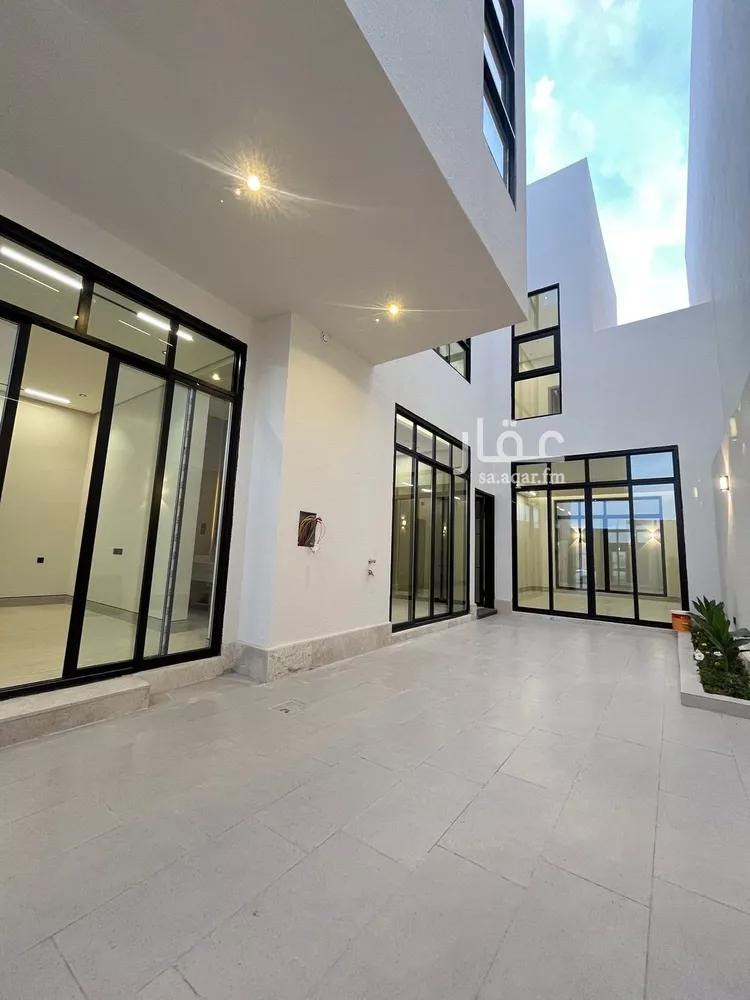 فيلا للبيع في شارع السيل الكبير, حي المهدية, مدينة الرياض, منطقة الرياض صورة 4