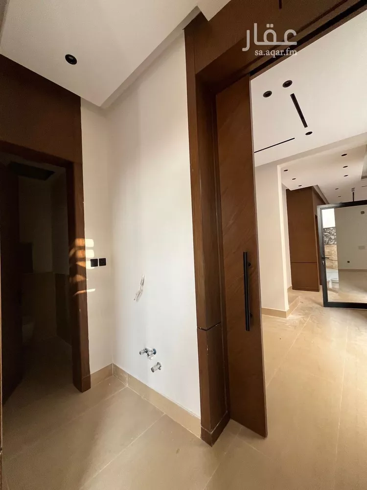فيلا للبيع في شارع السيل الكبير, حي المهدية, مدينة الرياض, منطقة الرياض صورة 3