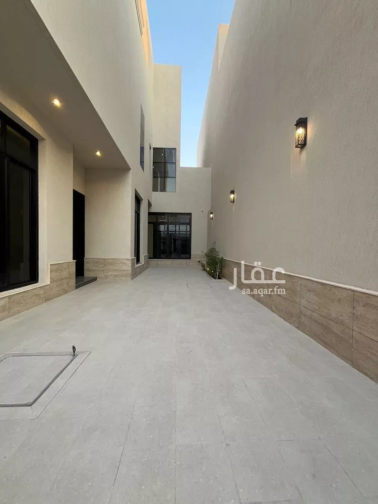 فيلا للبيع في شارع السيل الكبير, حي المهدية, مدينة الرياض, منطقة الرياض صورة 3