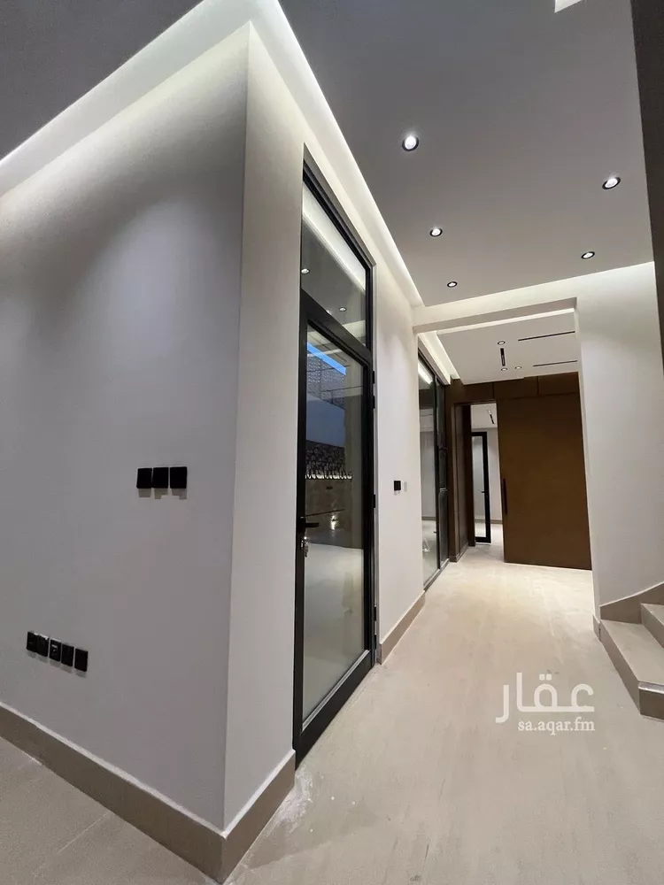 فيلا للبيع في شارع السيل الكبير, حي المهدية, مدينة الرياض, منطقة الرياض صورة 3