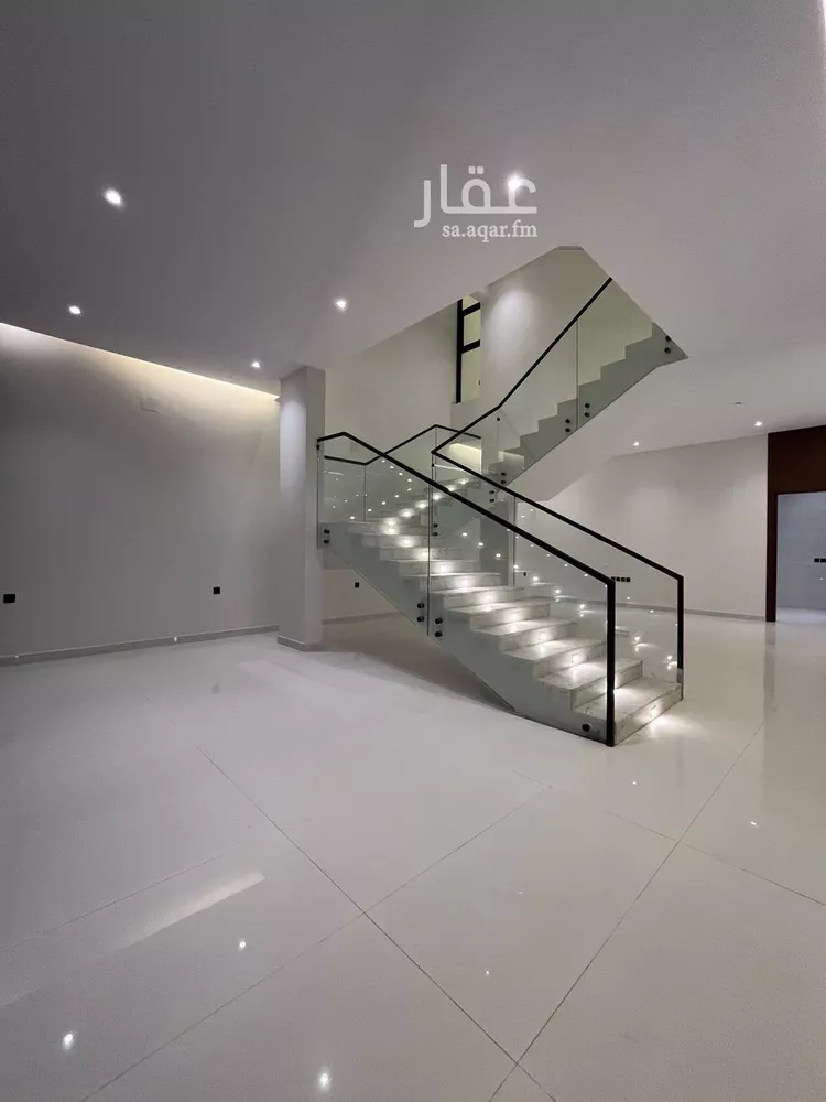 فيلا للبيع في شارع قطب الدين بن السلطان, حي المهدية, مدينة الرياض, منطقة الرياض صورة 4