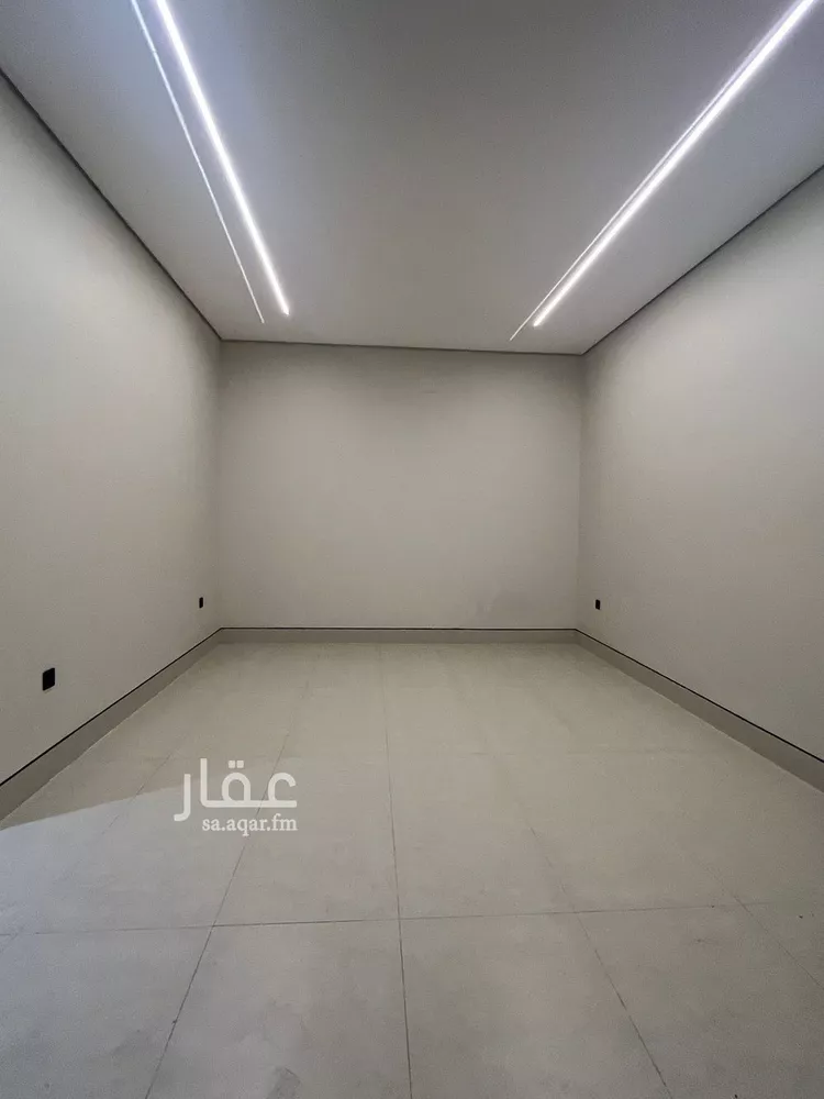 فيلا للبيع في شارع السيل الكبير, حي المهدية, مدينة الرياض, منطقة الرياض صورة 4