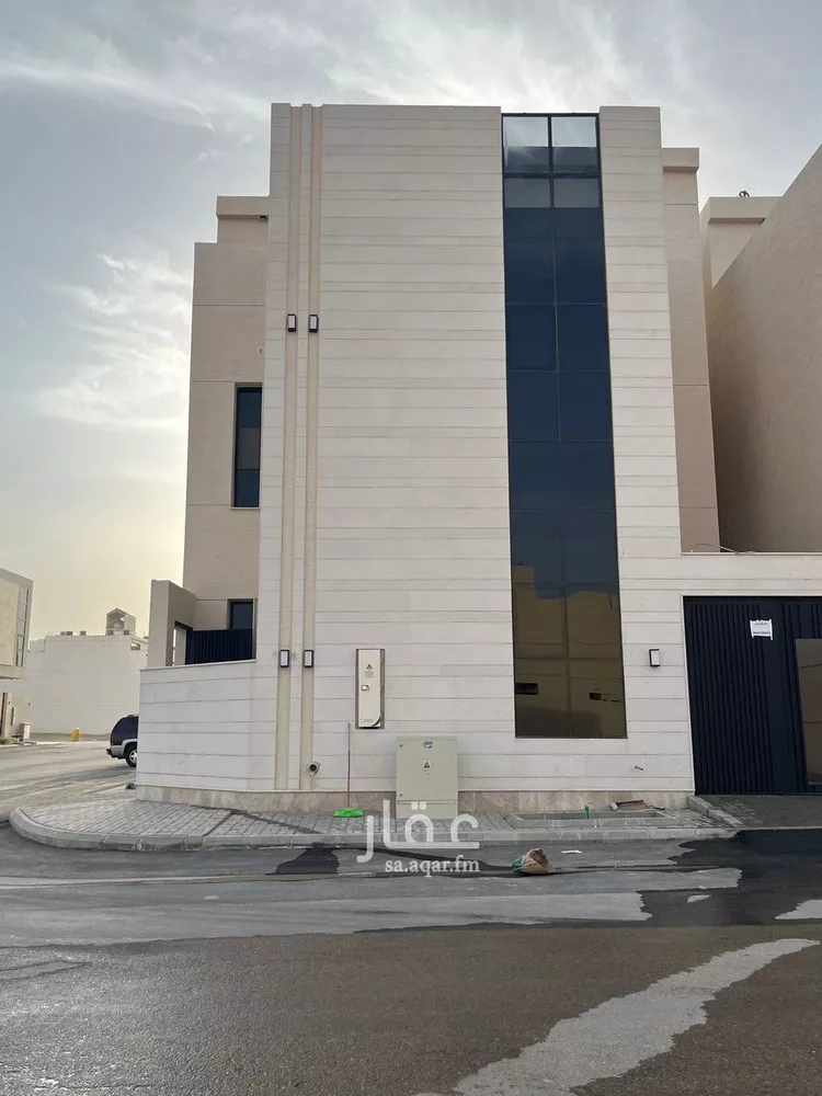 فيلا للبيع في شارع السيل الكبير, حي المهدية, مدينة الرياض, منطقة الرياض صورة 3