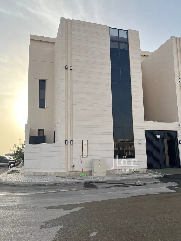 فيلا للبيع في شارع السيل الكبير, حي المهدية, مدينة الرياض, منطقة الرياض صورة 4