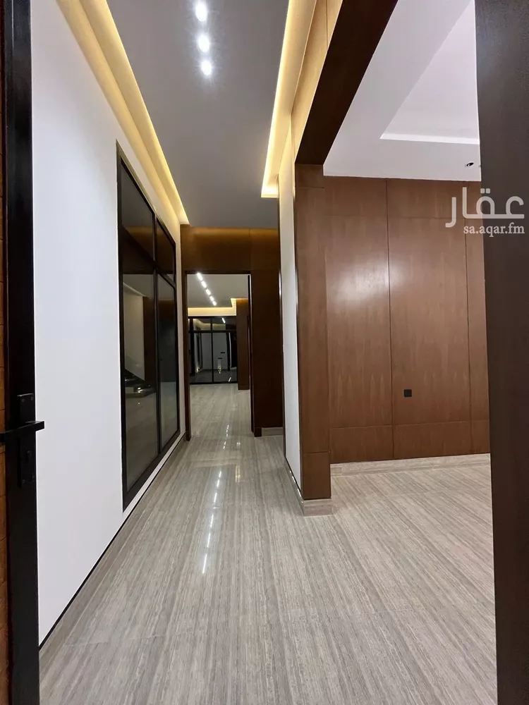 فيلا للبيع في شارع حامد أزهر, حي المهدية, مدينة الرياض, منطقة الرياض صورة 4