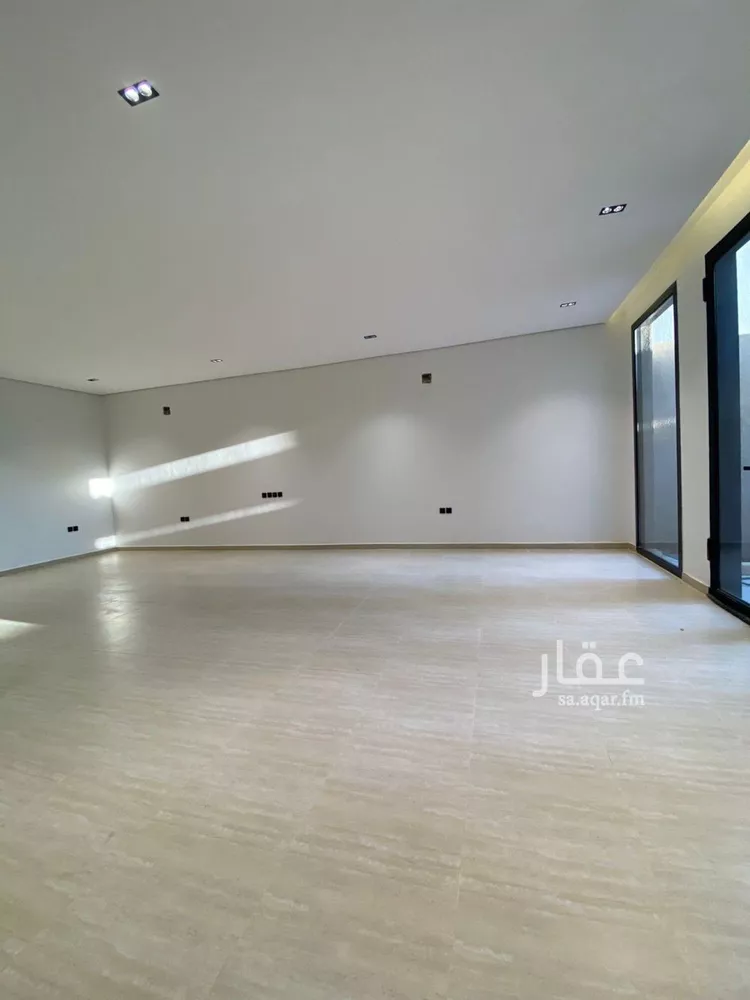 فيلا للبيع في شارع علي الجمال, حي المهدية, مدينة الرياض, منطقة الرياض صورة 3