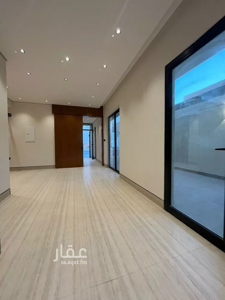 فيلا للبيع في شارع قطب الدين بن السلطان, حي المهدية, مدينة الرياض, منطقة الرياض صورة 4
