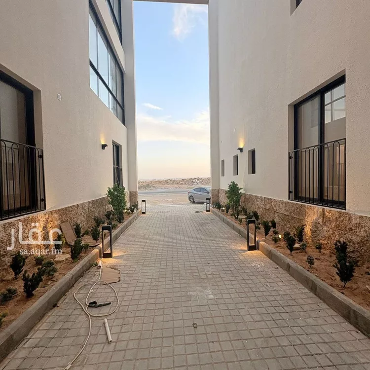 شقة للبيع في شارع عبداللطيف بن المبارك, حي المهدية, مدينة الرياض, منطقة الرياض صورة 3