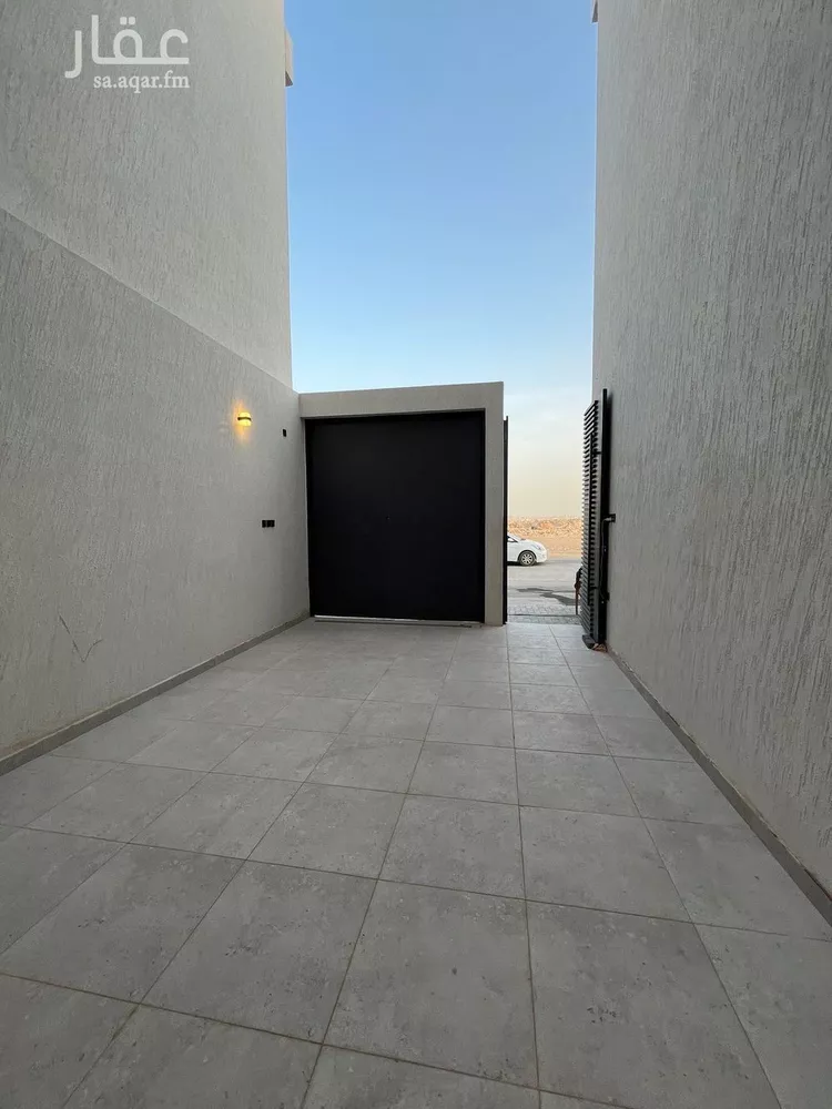 فيلا للبيع في شارع قطب الدين بن السلطان, حي المهدية, مدينة الرياض, منطقة الرياض صورة 4