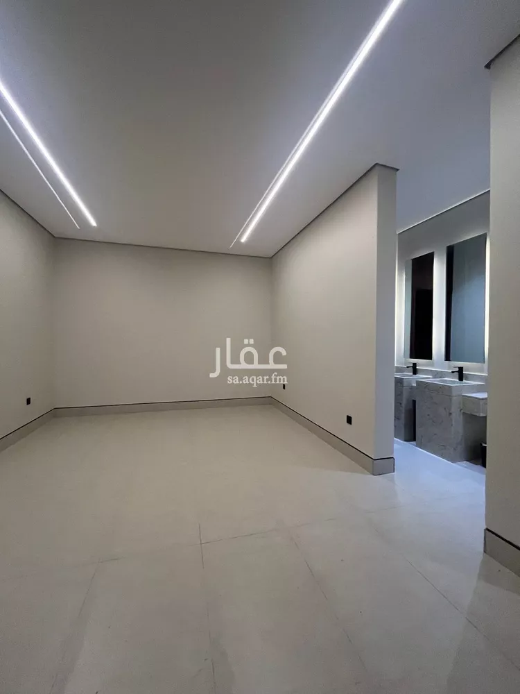 فيلا للبيع في شارع السيل الكبير, حي المهدية, مدينة الرياض, منطقة الرياض صورة 4