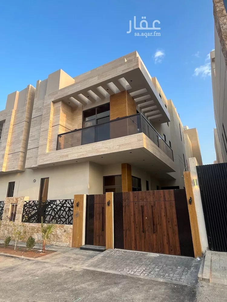 فيلا للبيع في شارع علي الجمال, حي المهدية, مدينة الرياض, منطقة الرياض صورة 2