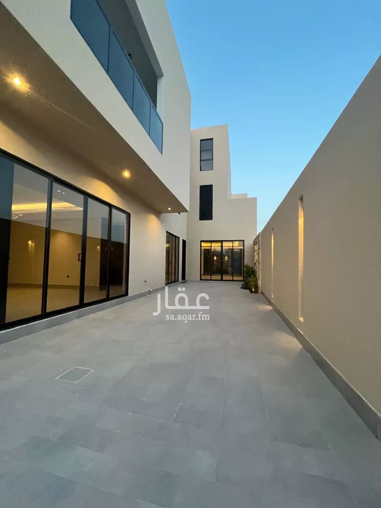 فيلا للبيع في شارع السيل الكبير, حي المهدية, مدينة الرياض, منطقة الرياض صورة 2