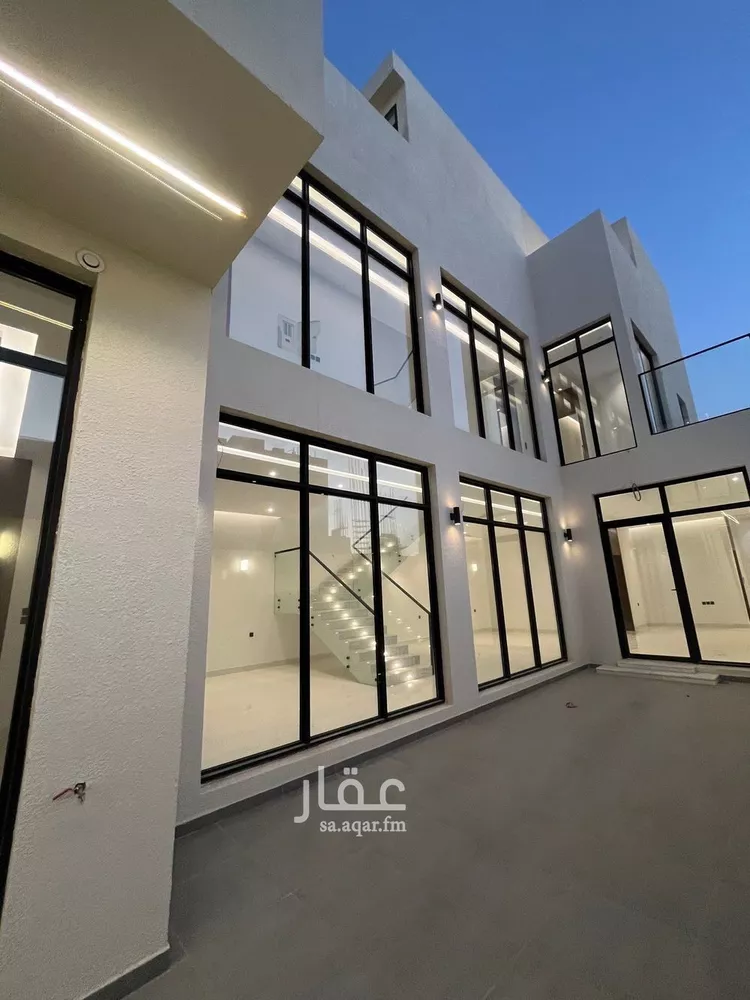 فيلا للبيع في شارع قطب الدين بن السلطان, حي المهدية, مدينة الرياض, منطقة الرياض صورة 4