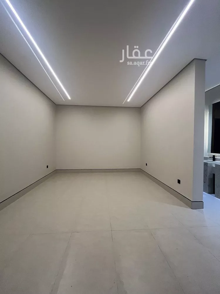 فيلا للبيع في شارع السيل الكبير, حي المهدية, مدينة الرياض, منطقة الرياض صورة 3