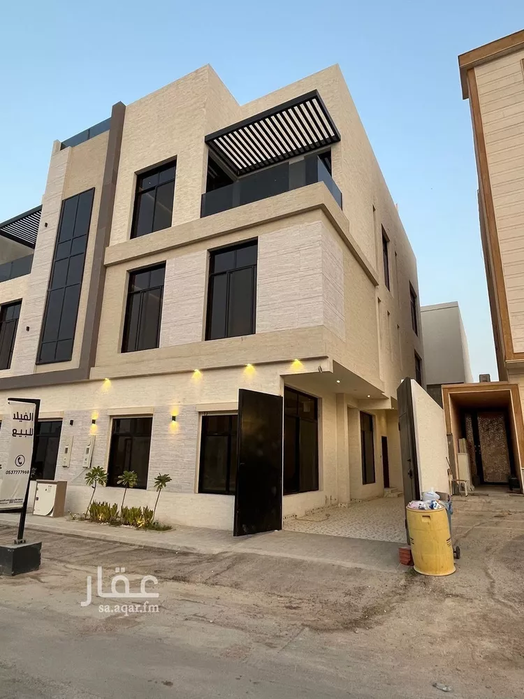فيلا للبيع في شارع سبط العلاء, حي المهدية, مدينة الرياض, منطقة الرياض صورة 3