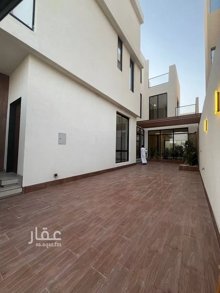فيلا للبيع في شارع أبي الشيخ الأصبهاني, حي المهدية, مدينة الرياض, منطقة الرياض صورة 2