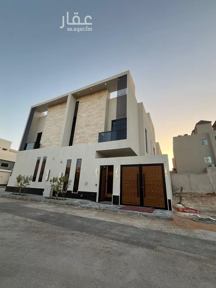 فيلا للبيع في شارع السيل الكبير, حي المهدية, مدينة الرياض, منطقة الرياض صورة 2