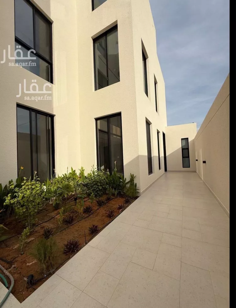 فيلا للبيع في شارع السيل الكبير, حي المهدية, مدينة الرياض, منطقة الرياض صورة 4