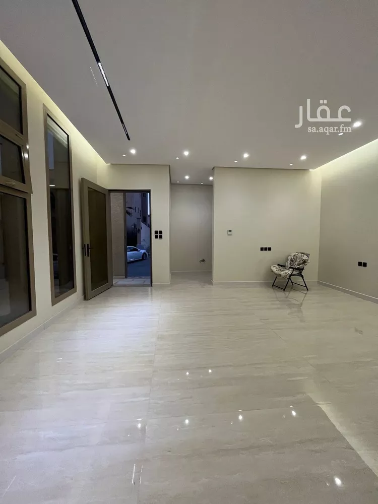 فيلا للبيع في شارع قطب الدين بن السلطان, حي المهدية, مدينة الرياض, منطقة الرياض صورة 5
