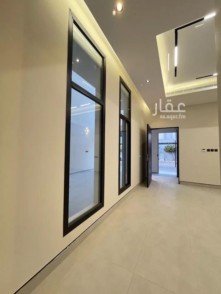 فيلا للبيع في شارع قطب الدين بن السلطان, حي المهدية, مدينة الرياض, منطقة الرياض صورة 5