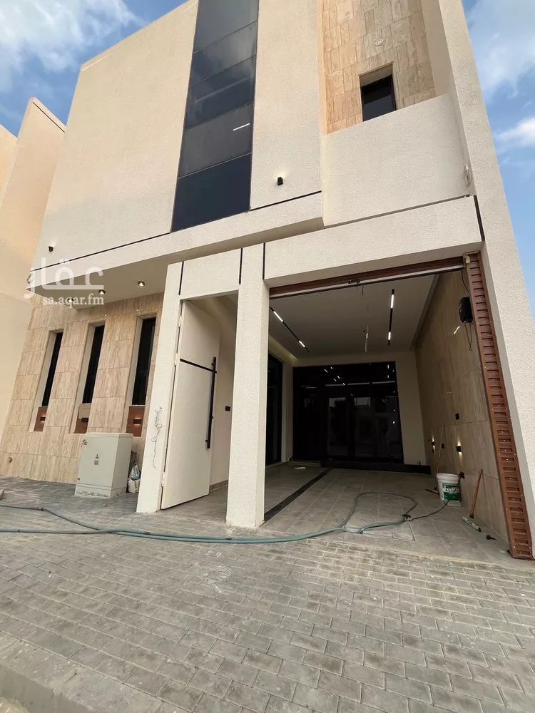 فيلا للبيع في شارع السيل الكبير, حي المهدية, مدينة الرياض, منطقة الرياض