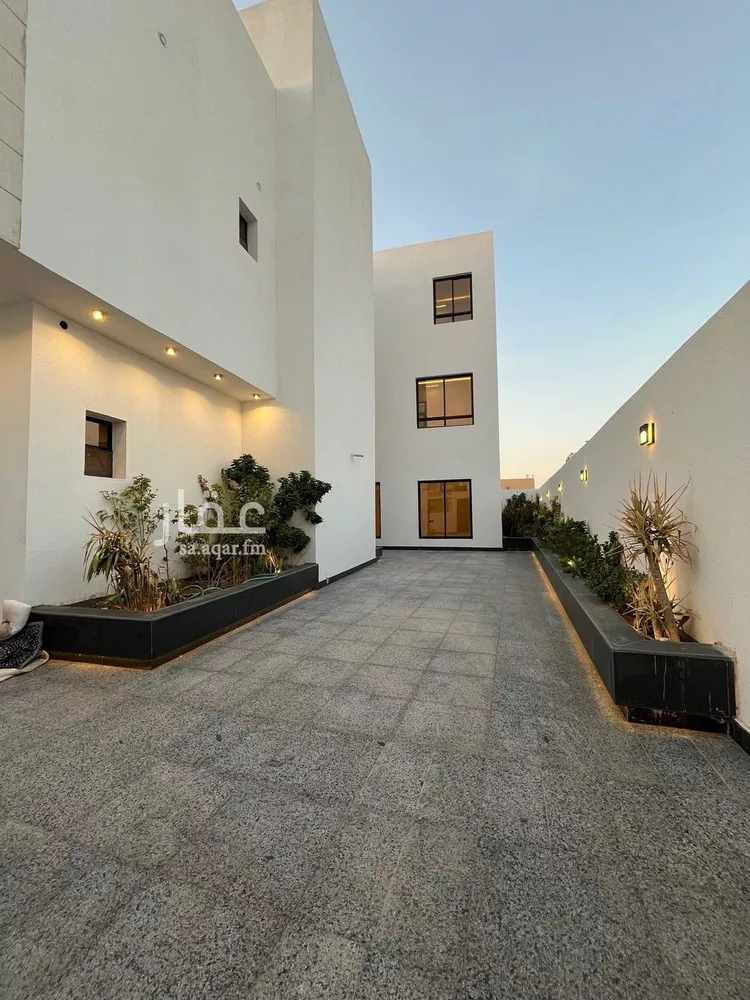 فيلا للبيع في شارع علي الجمال, حي المهدية, مدينة الرياض, منطقة الرياض صورة 2
