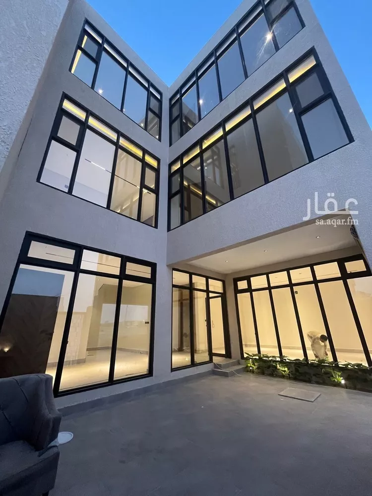 فيلا للبيع في شارع السيل الكبير, حي المهدية, مدينة الرياض, منطقة الرياض صورة 5