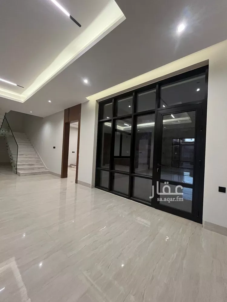 فيلا للبيع في شارع أبي الشيخ الأصبهاني, حي المهدية, مدينة الرياض, منطقة الرياض صورة 3