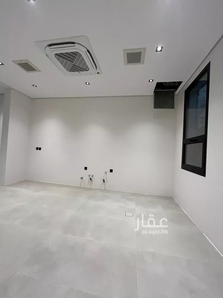 فيلا للبيع في شارع الحافظ بن كثير, حي المهدية, مدينة الرياض, منطقة الرياض صورة 5