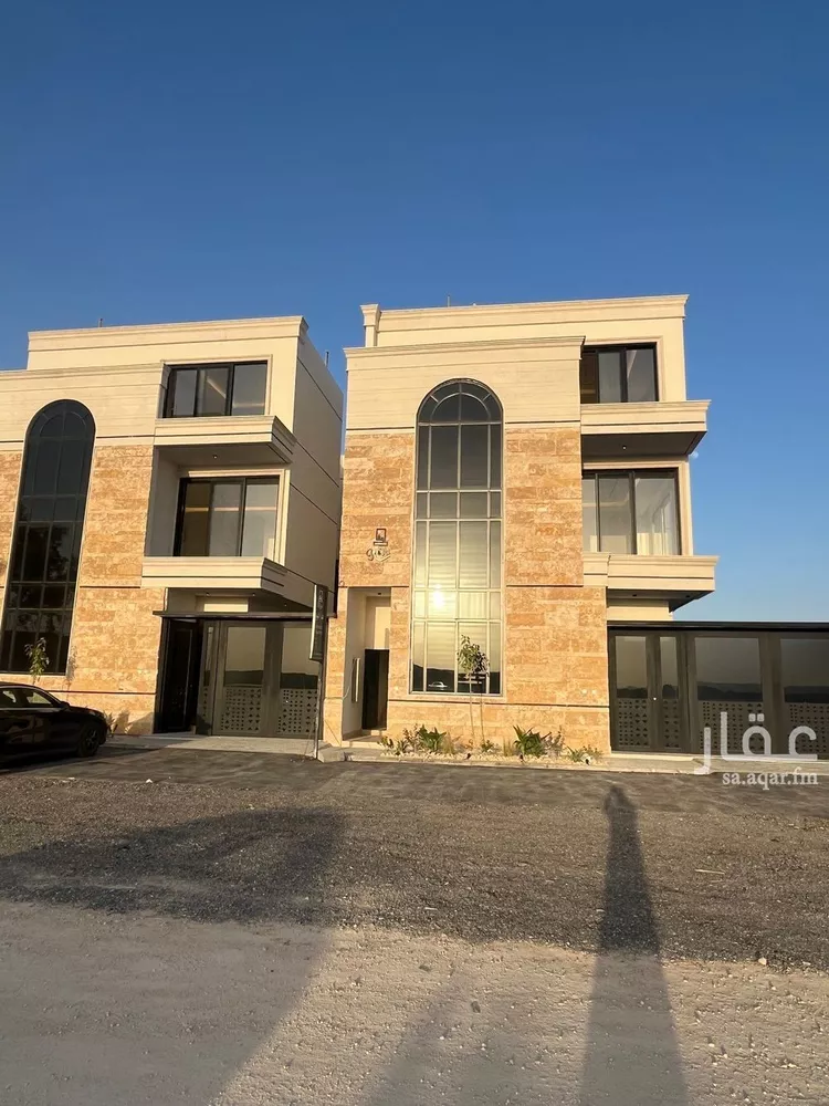 فيلا للبيع في شارع السيل الكبير, حي المهدية, مدينة الرياض, منطقة الرياض صورة 2