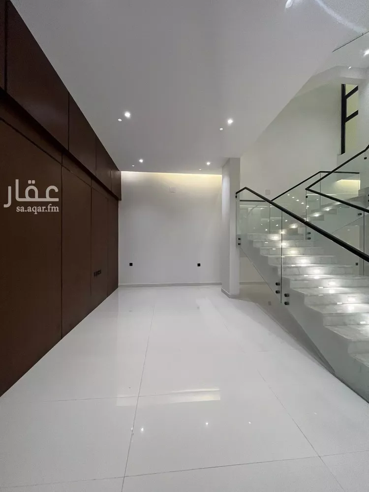 فيلا للبيع في شارع السيل الكبير, حي المهدية, مدينة الرياض, منطقة الرياض صورة 4