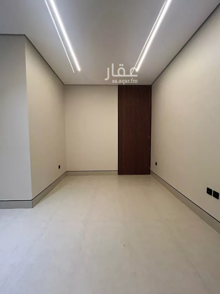 فيلا للبيع في شارع قطب الدين بن السلطان, حي المهدية, مدينة الرياض, منطقة الرياض صورة 5