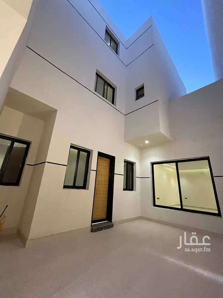 فيلا للبيع في شارع السيل الكبير, حي المهدية, مدينة الرياض, منطقة الرياض صورة 3