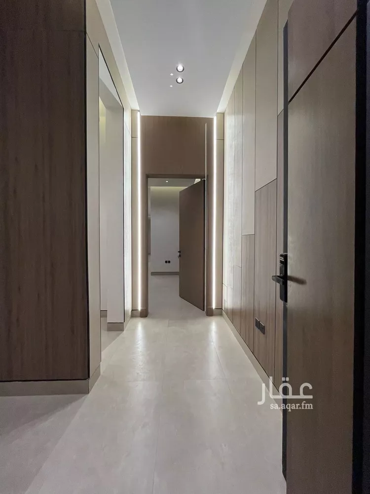 فيلا للبيع في شارع قطب الدين بن السلطان, حي المهدية, مدينة الرياض, منطقة الرياض صورة 4